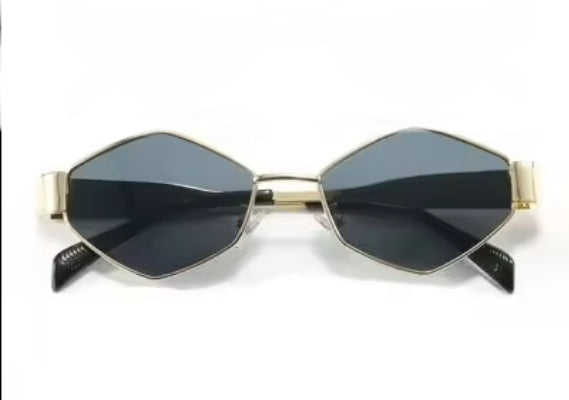 Chic Metal Rhombus  Sunglasses – UV400 Sun Protection