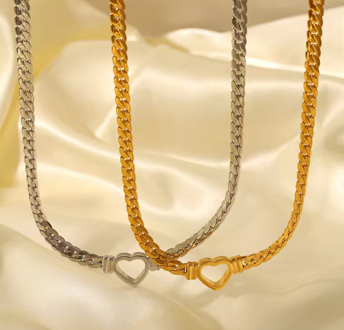 Chunky Heart Link Necklace